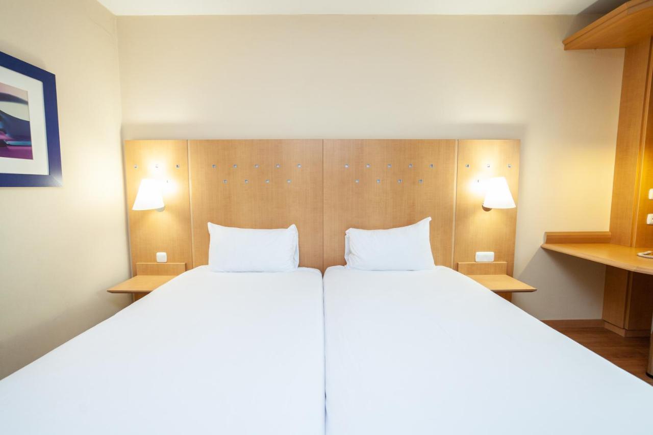 Ibis Alcala De Henares La Garena Hotel Екстериор снимка