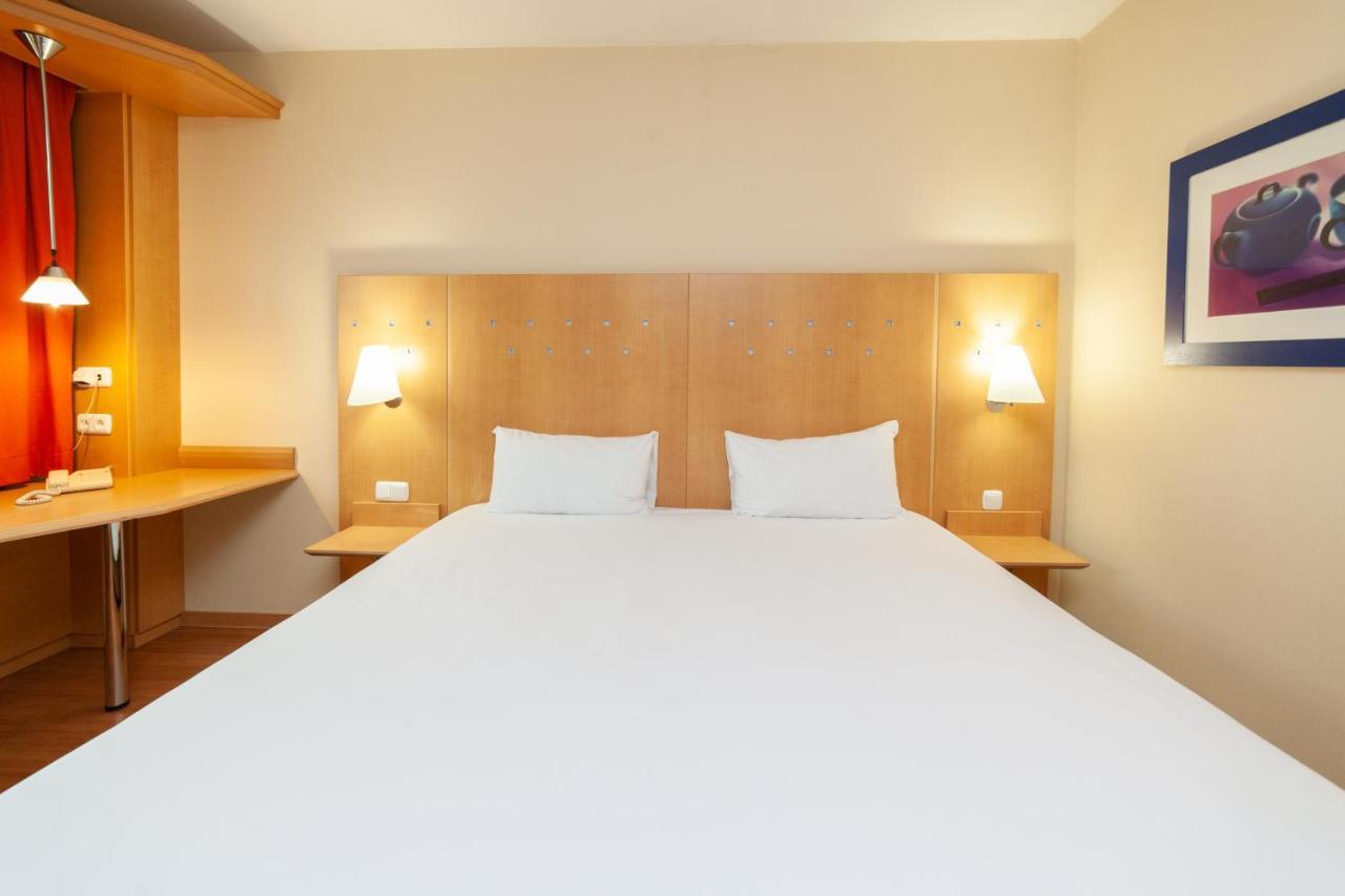 Ibis Alcala De Henares La Garena Hotel Екстериор снимка