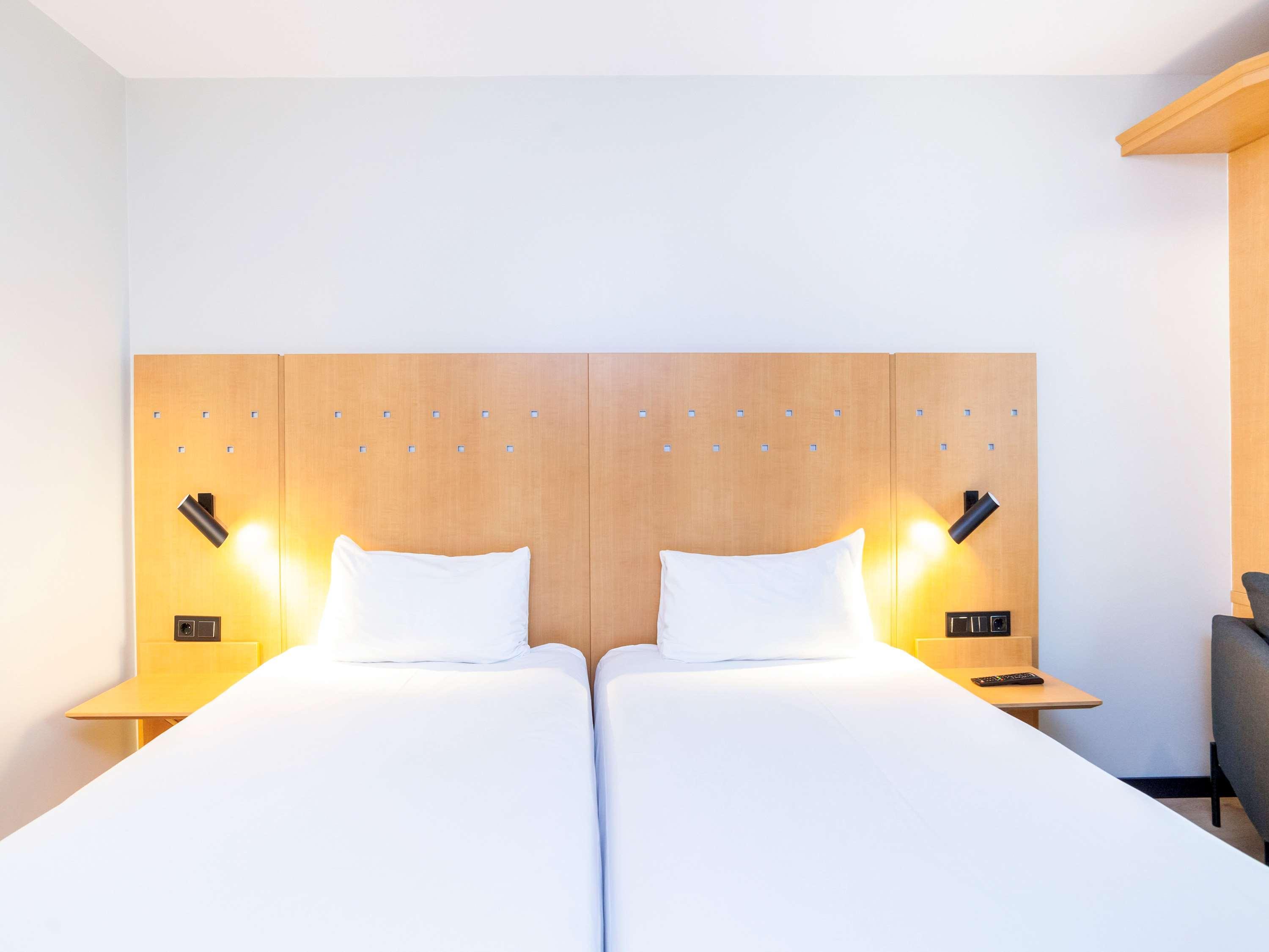 Ibis Alcala De Henares La Garena Hotel Екстериор снимка
