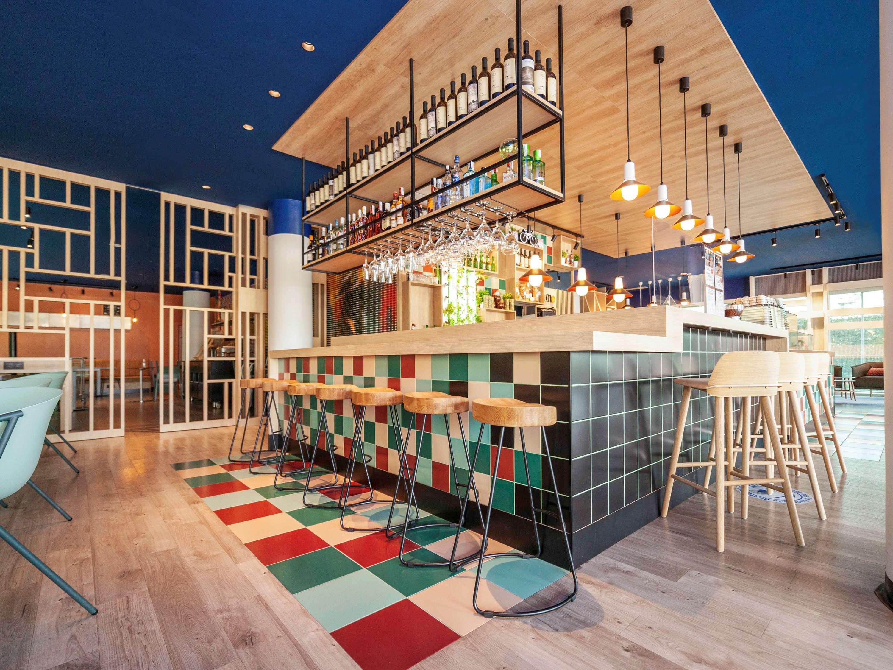 Ibis Alcala De Henares La Garena Hotel Екстериор снимка