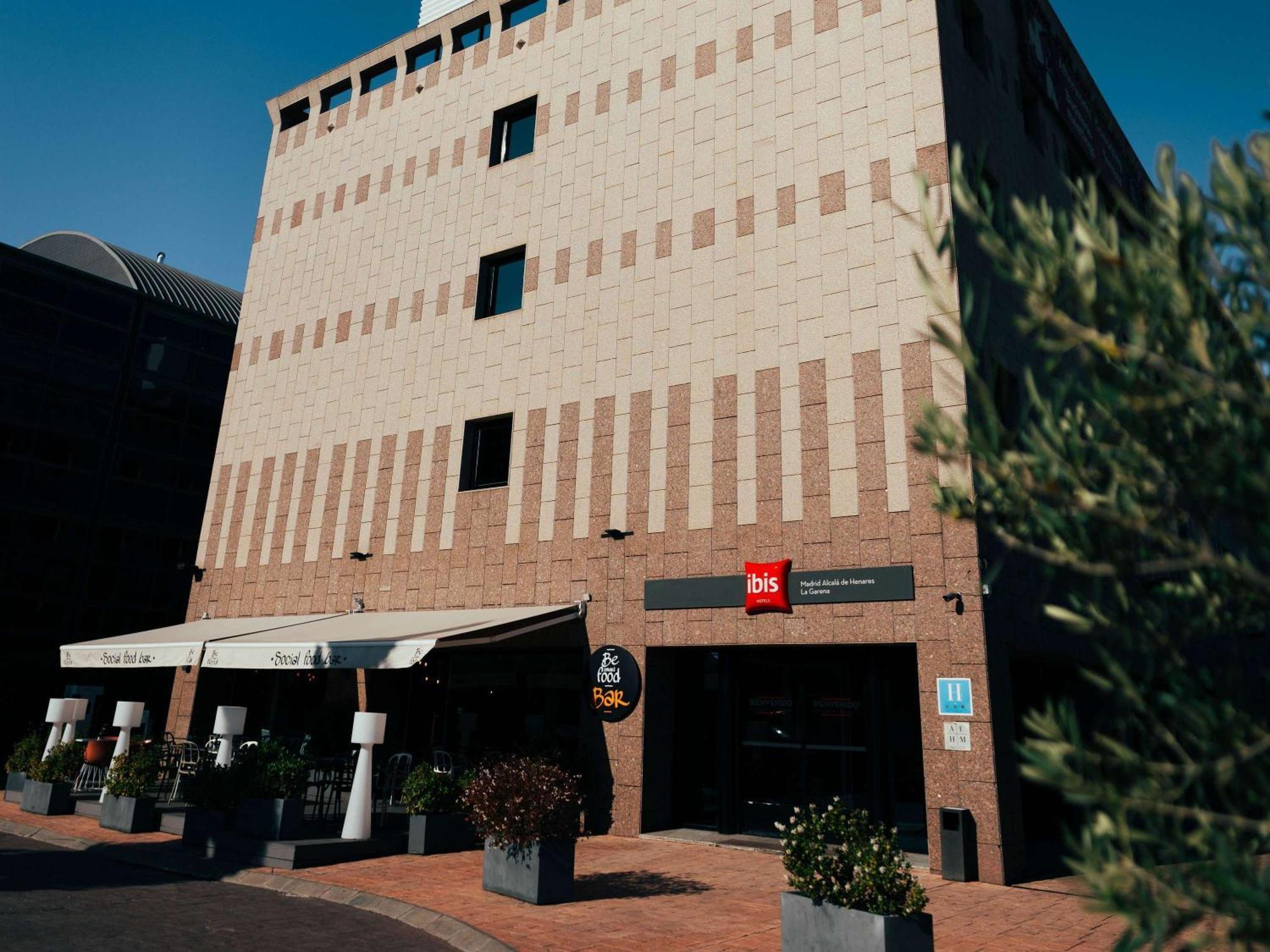 Ibis Alcala De Henares La Garena Hotel Екстериор снимка